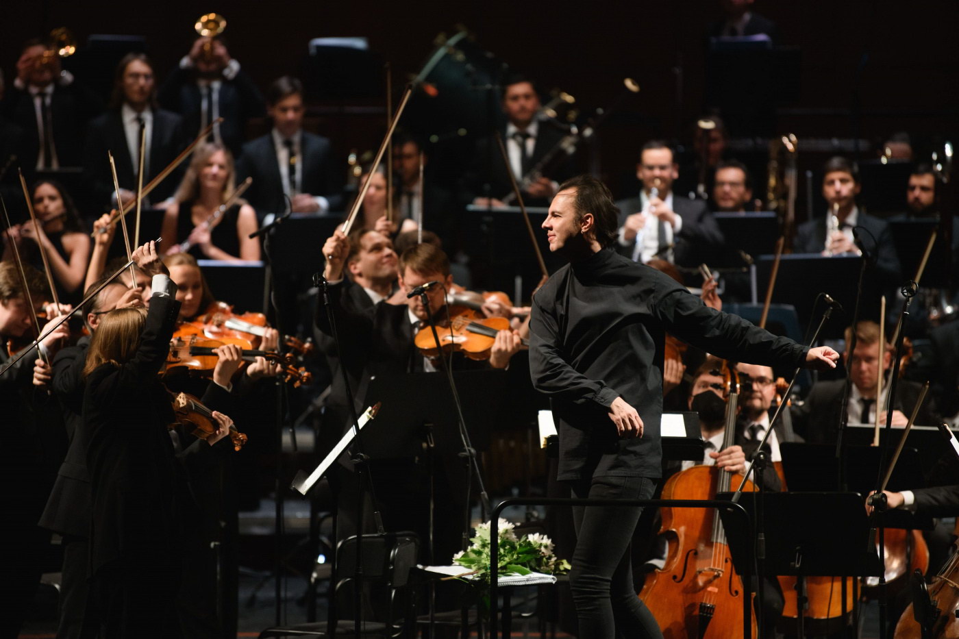 Теодор Курентзис. Оркестр MusicAeterna